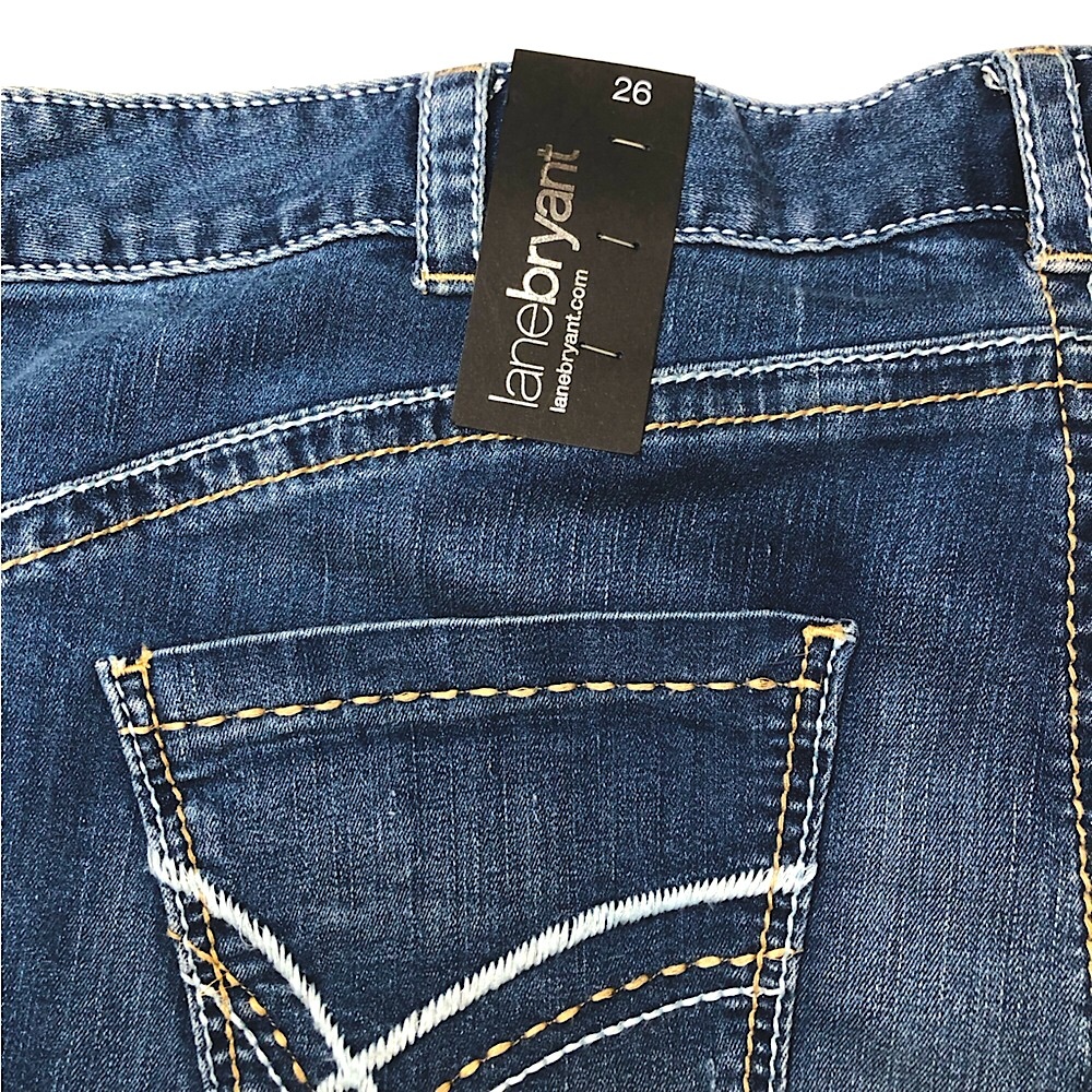 Lane Bryant NWT Women's Tighter Tummy Premium Fit 10" Bermuda Shorts - Size 26 - Picture 8 of 15